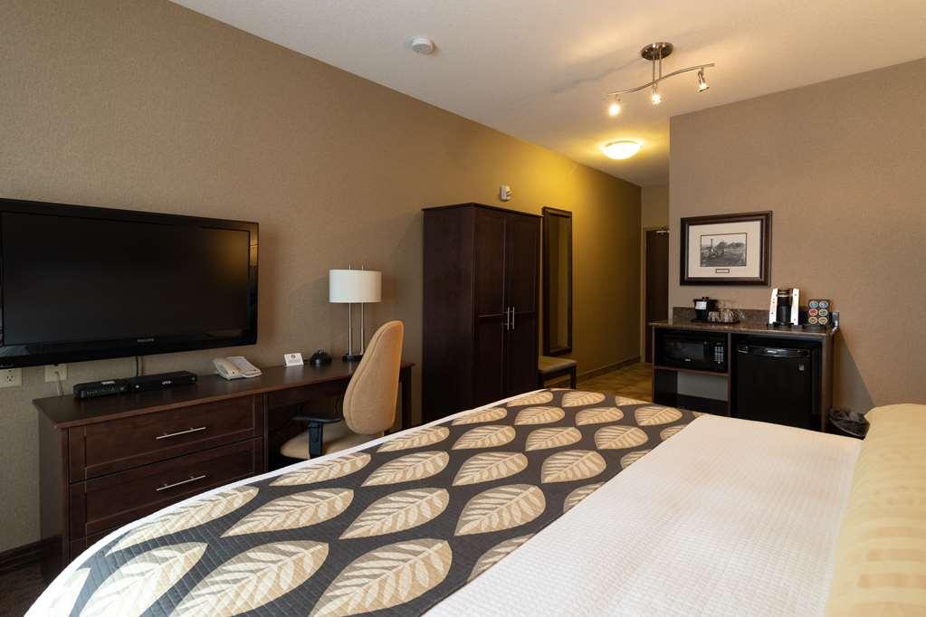 The Kanata Fort Saskatchewan Room photo